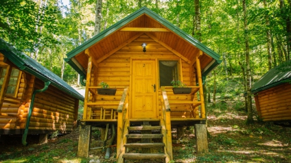 Riverside Three Bed Cabin